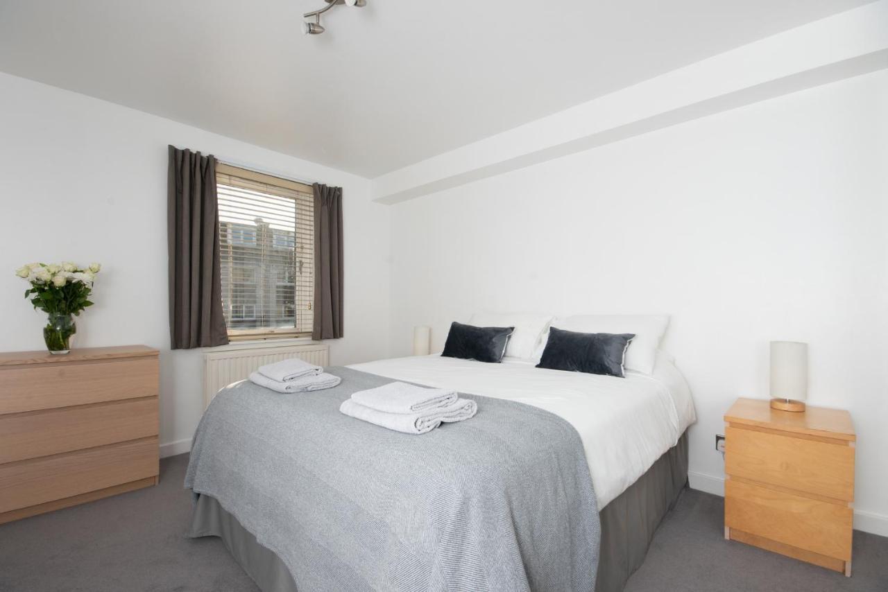 Dwellcome Home Ltd 2 King Beds West End Apt, Half Mile To Union Street Yet Quiet, Free Allocated Parking Space At Rear Entrance & Fast Wifi, Ideal For Long Term Contractor, Corporate, Etc Stays, Regular Housekeeping Option - See Our Site For Assuranc แอเบอร์ดีน ภายนอก รูปภาพ